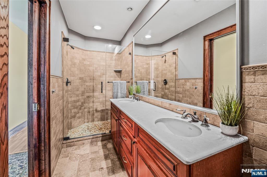 Full Bath