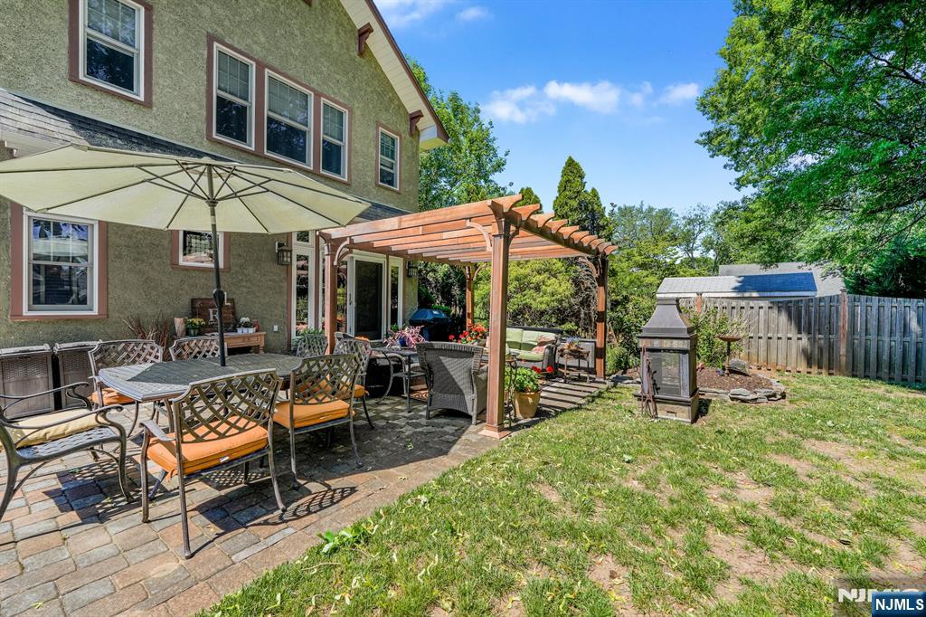 Private Backyard for Outdoor Entertaining