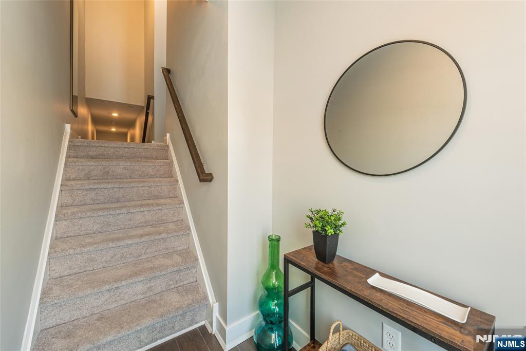 363 Main - Photo 2