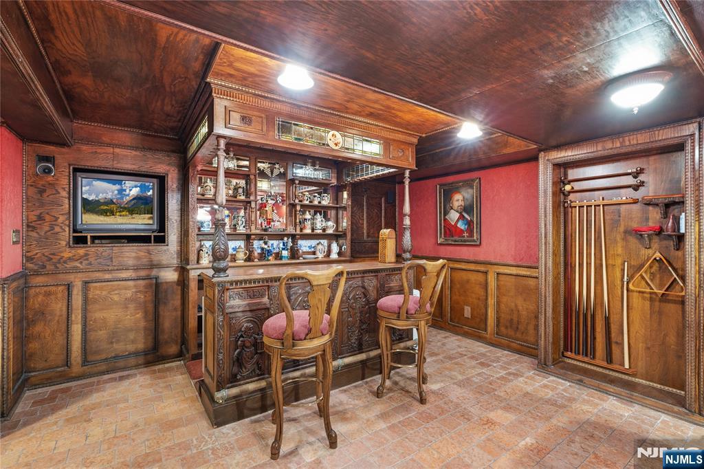 12 E Saddle River Road, Saddle River, NJ 07458 Listing Photo  31