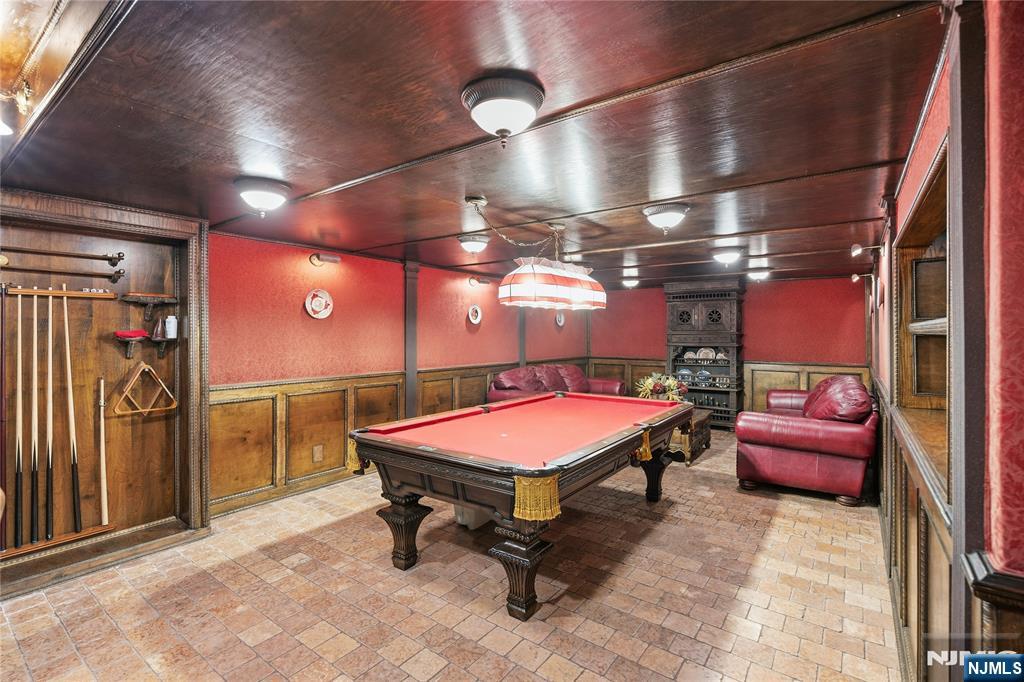 12 E Saddle River Road, Saddle River, NJ 07458 Listing Photo  32