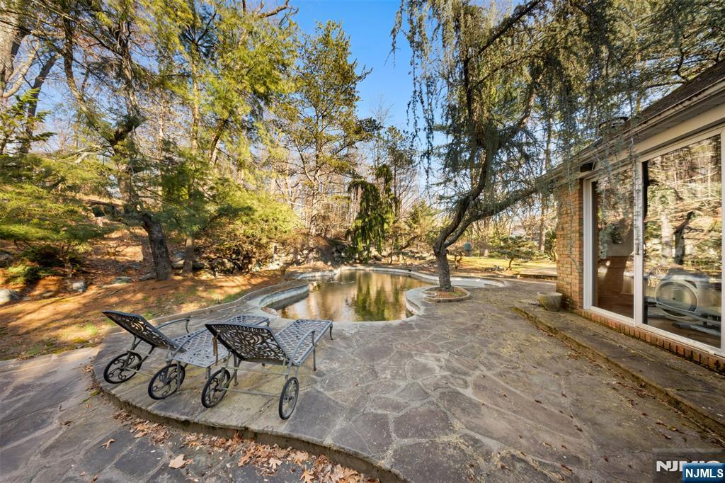 12 E Saddle River Road, Saddle River, NJ 07458 Listing Photo  36