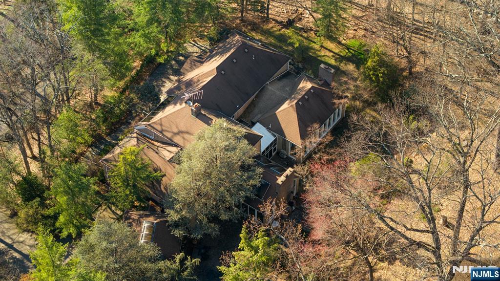 12 E Saddle River Road, Saddle River, NJ 07458 Listing Photo  42