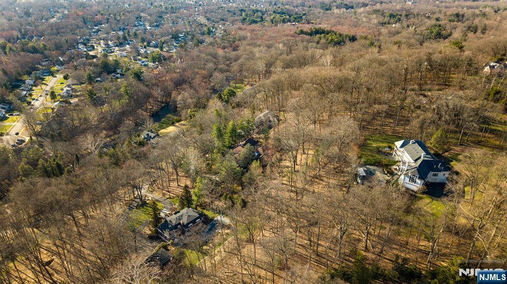Homes for sale in Saddle River, NJ | 12 E Saddle River Rd, Saddle River, NJ 07458 | MLS# 26020463