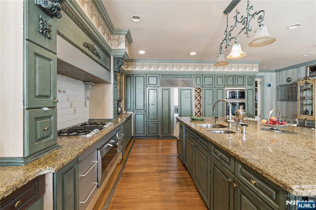 12 E Saddle River Road, Saddle River, NJ 07458 Listing Photo  8