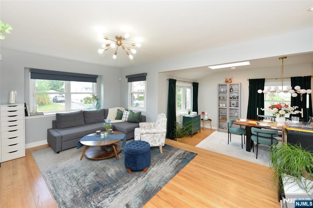12-59 Edward Street - Photo 2