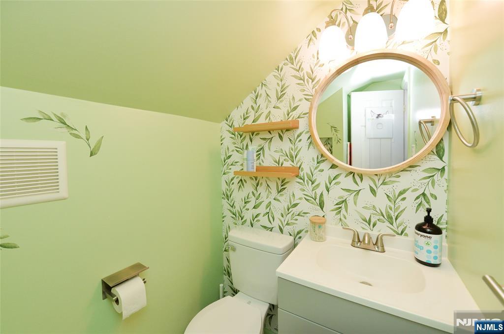 12-59 Edward Street, Fair Lawn, NJ 07410 Listing Photo  15
