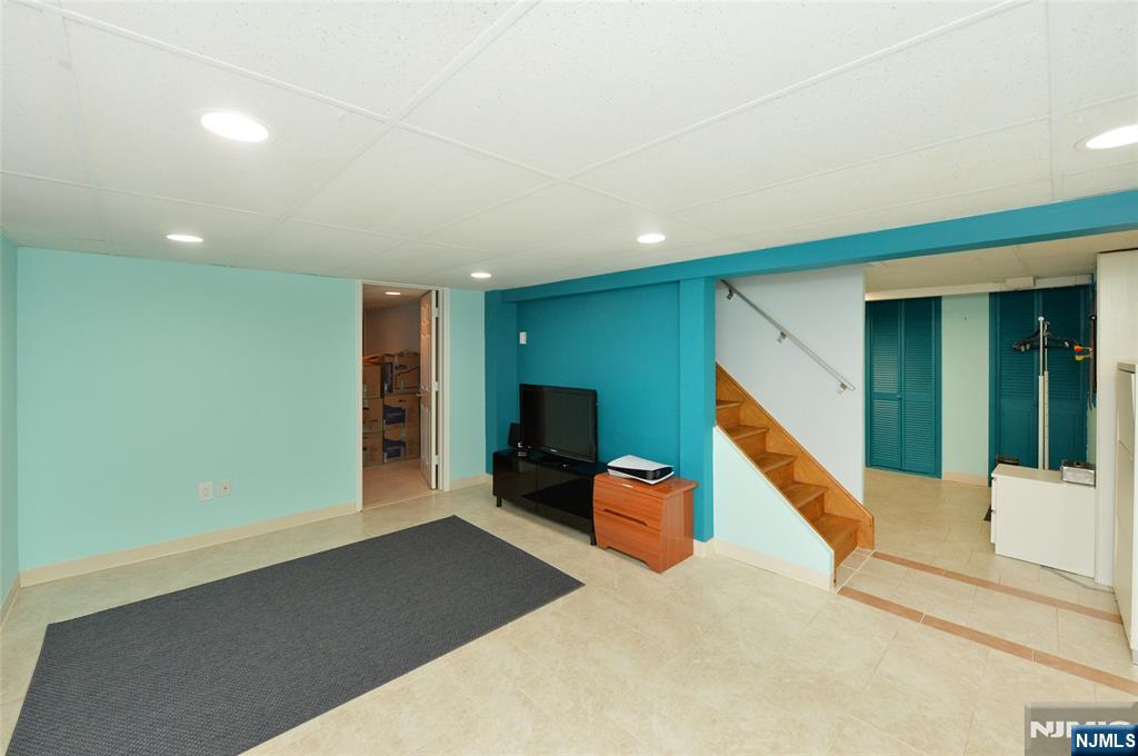12-59 Edward Street, Fair Lawn, NJ 07410 Listing Photo  18
