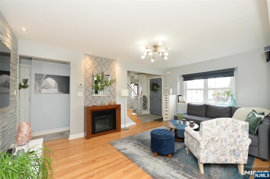 12-59 Edward Street - Photo 3