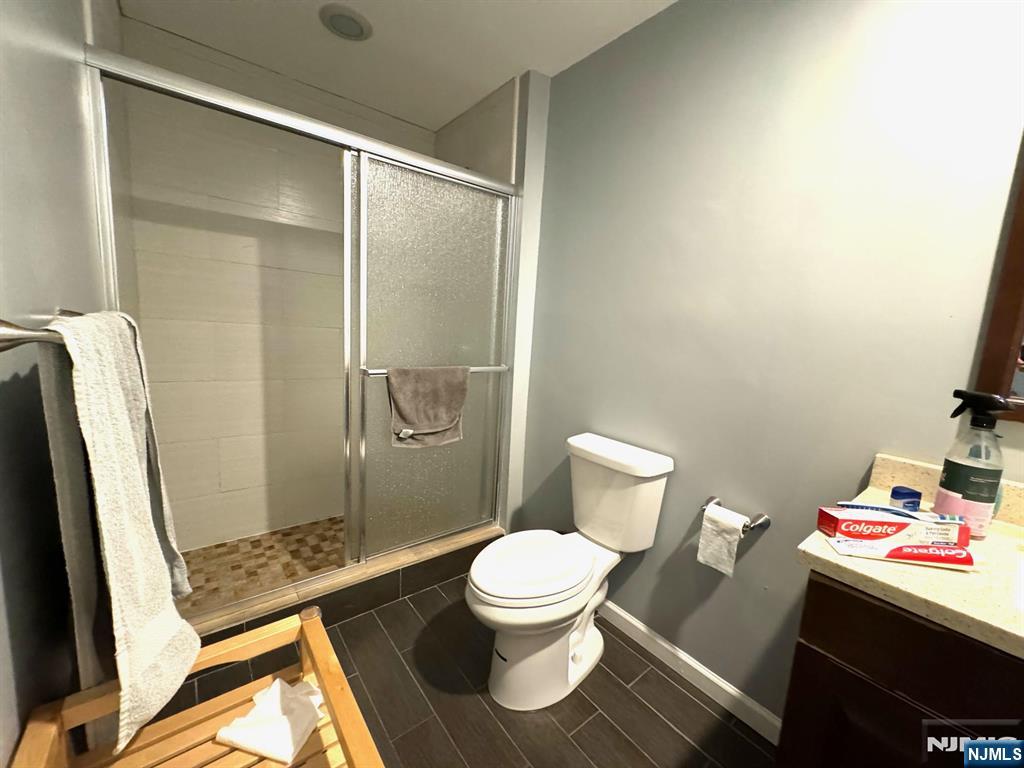 126 Irving Street - Photo 5