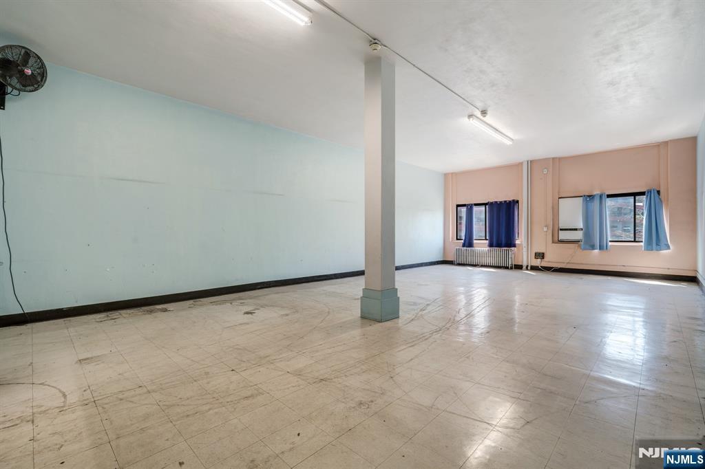 31 Van Houten, Paterson, NJ 07505 Listing Photo  18