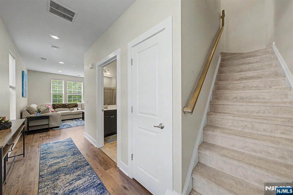 411 Parkview Lane, Rockaway Township, NJ 07866 Listing Photo  11