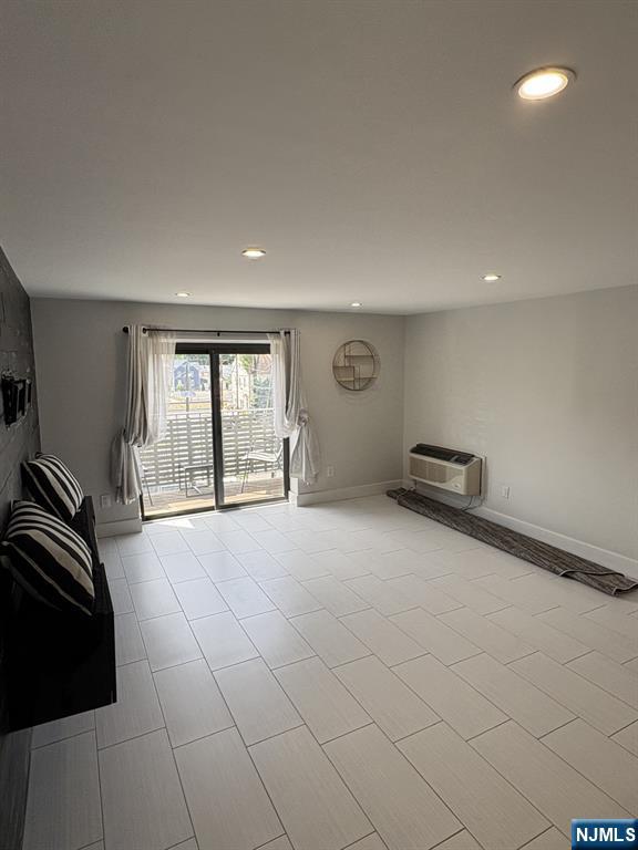 281 Park Street 2L - Photo 3