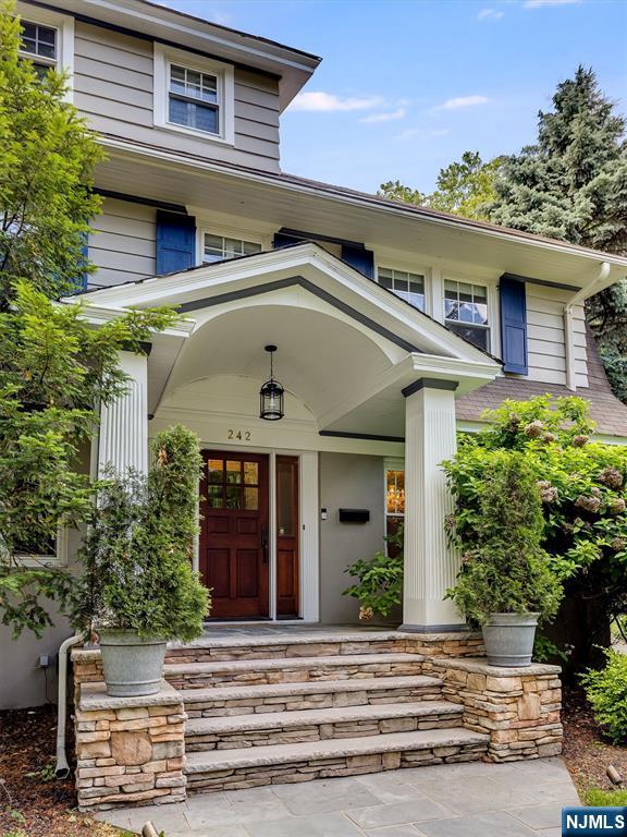 242 Forest Avenue - Photo 4