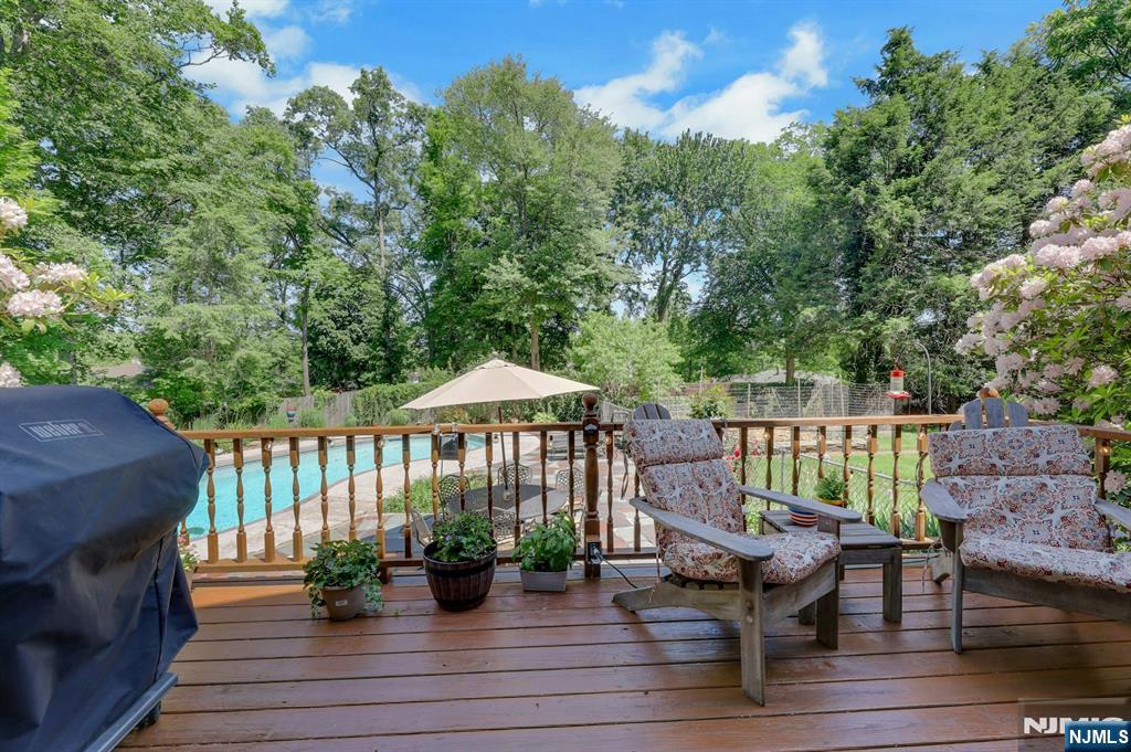 Homes for sale in Hillsdale, NJ | 22 Crest Rd, Hillsdale, NJ 07642 | MLS# 26020493