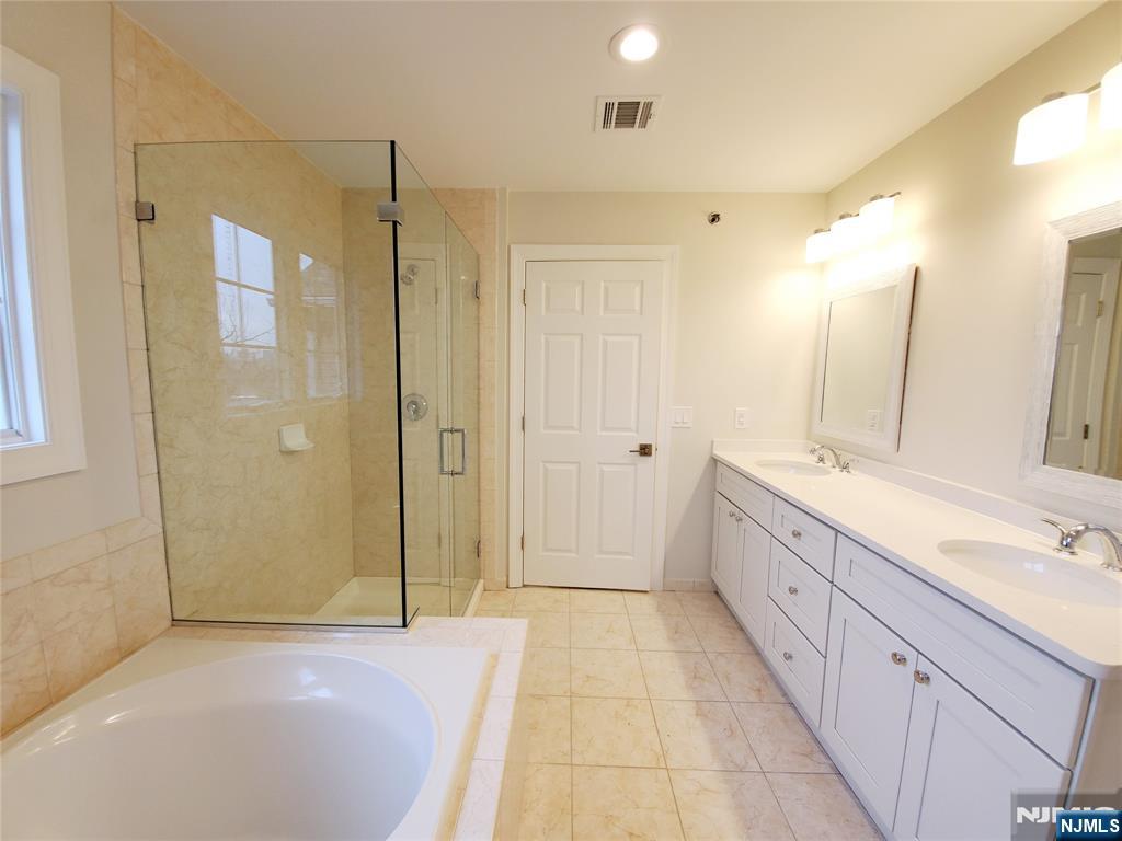 67 Birch Street, #310, Ridgefield Park, NJ 07660 Listing Photo  5