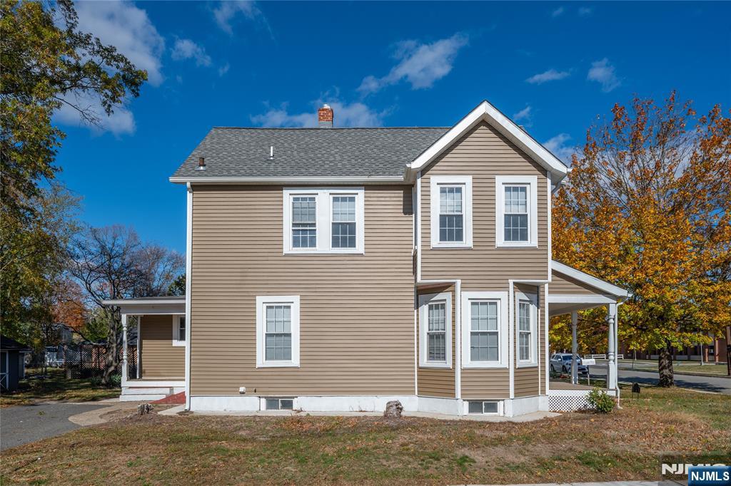 238 Van Avenue - Photo 4
