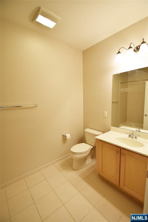 2312 Ramapo Court - Photo 4
