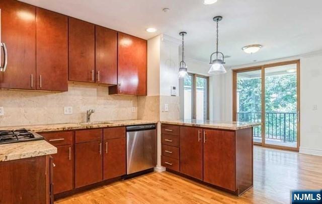 17 Meadow Road 302 - Photo 2