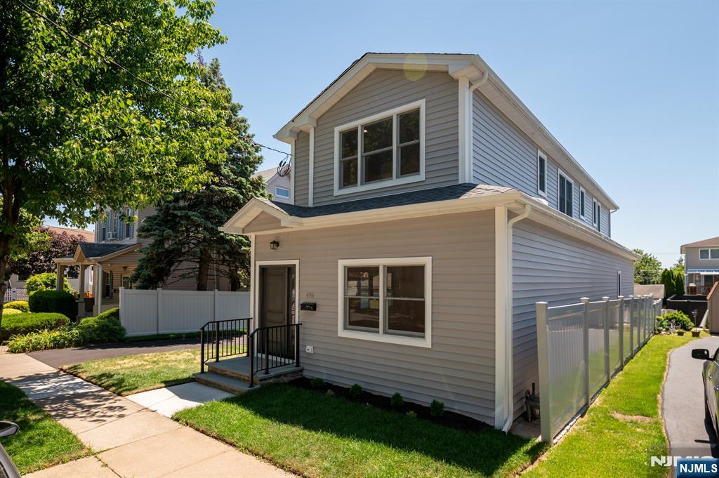 496 Central Ave, Carlstadt, NJ 07072