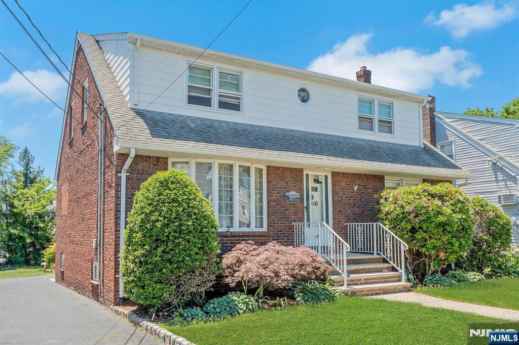 Homes for sale in Lyndhurst, NJ | 316 Sanford Ave, Lyndhurst, NJ 07071 | MLS# 26020556