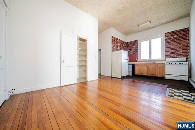 214 Closter Dock Road Unit 5 - Photo 4