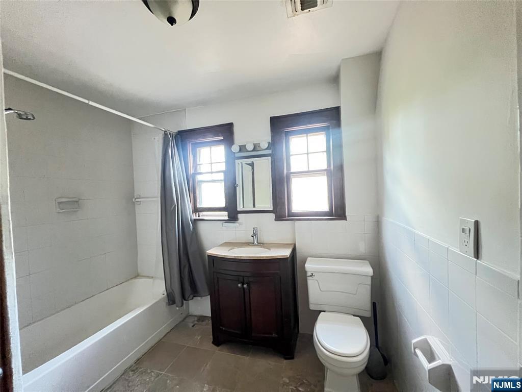325 Bogert, Ridgewood, NJ 07450 Listing Photo  21