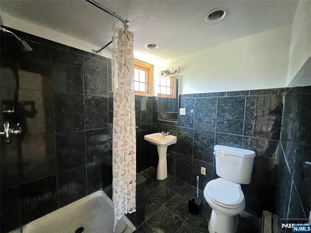 325 Bogert, Ridgewood, NJ 07450 Listing Photo  5