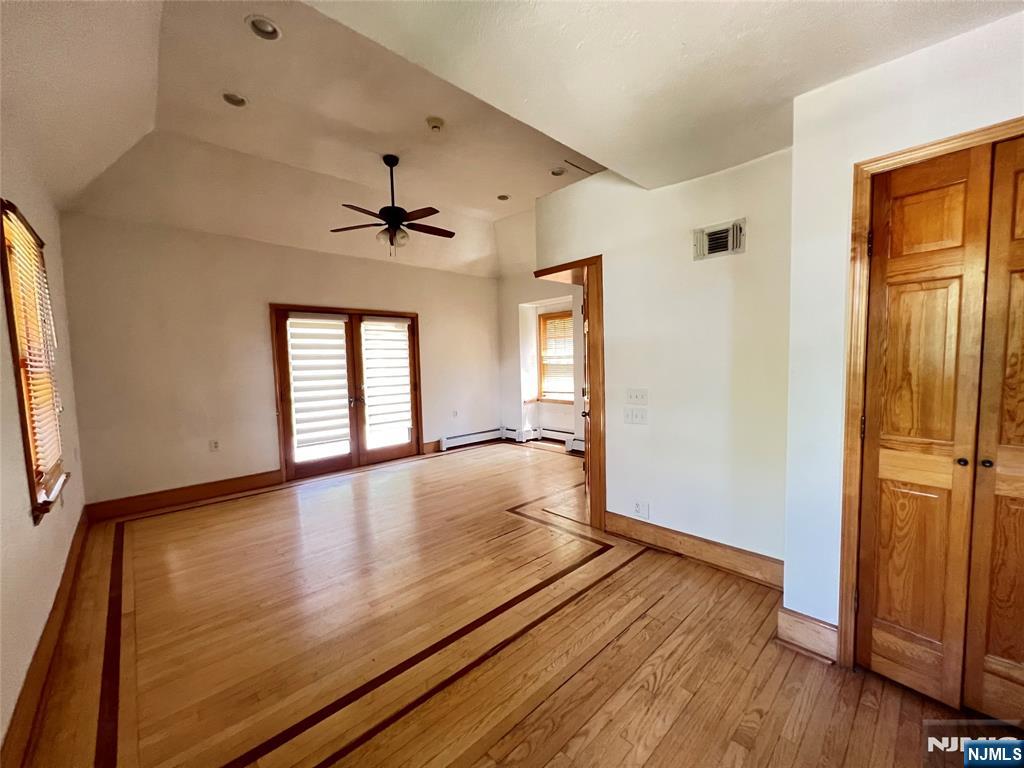 325 Bogert, Ridgewood, NJ 07450 Listing Photo  6