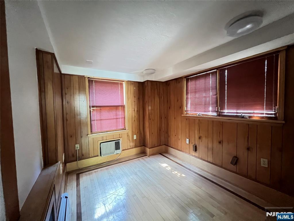 325 Bogert, Ridgewood, NJ 07450 Listing Photo  9