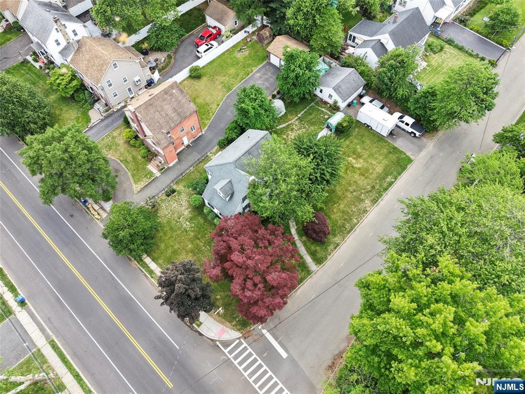 128 Meisel Avenue — photo 11