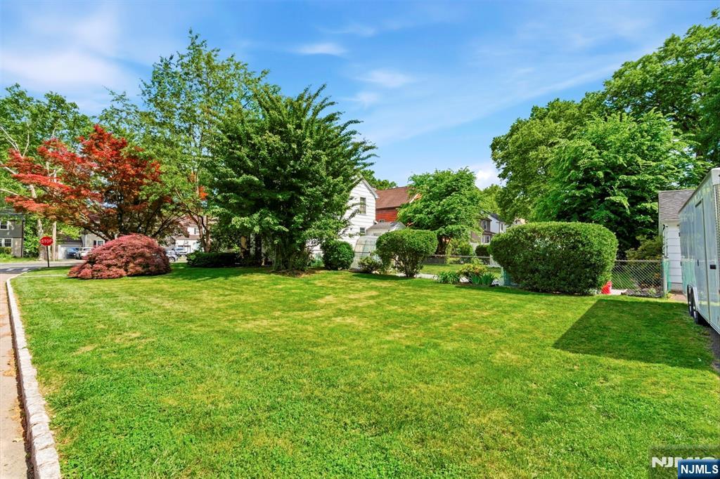 128 Meisel Avenue — photo 3
