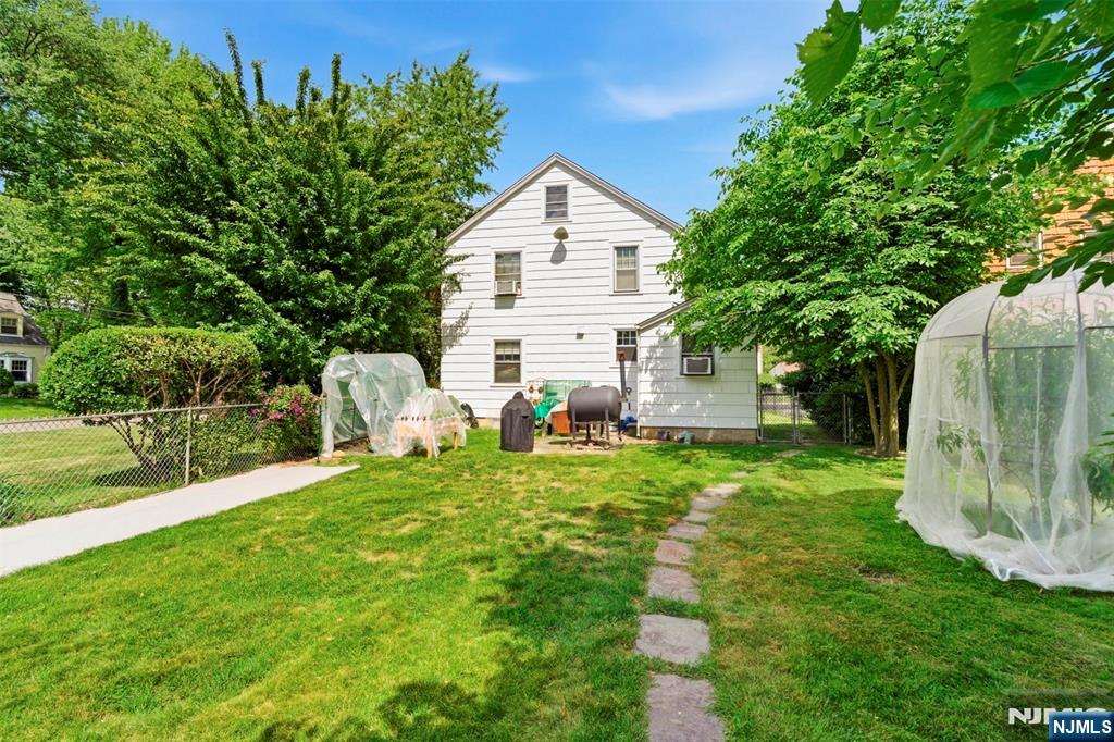 128 Meisel Avenue — photo 7