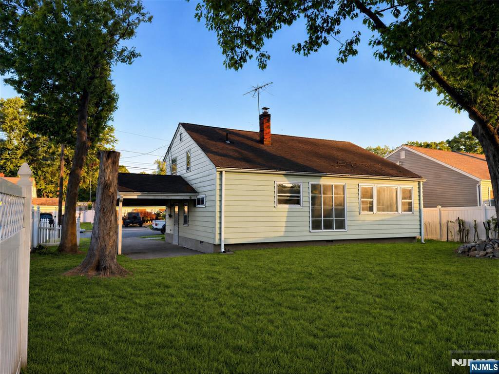 67 Bell Ave, Saddle Brook, NJ 07663