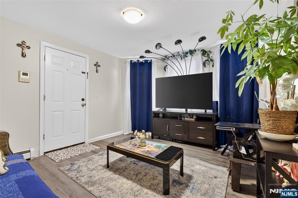 131 Paterson Avenue 2 - Photo 2