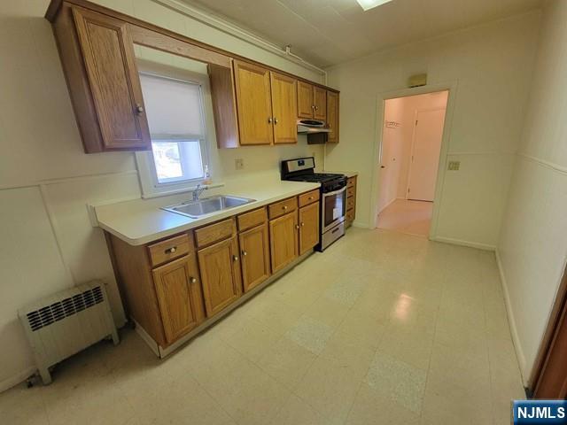 90 Ackerson St, Hackensack, NJ 07601