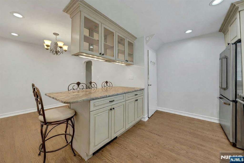 389 Bergen Boulevard
