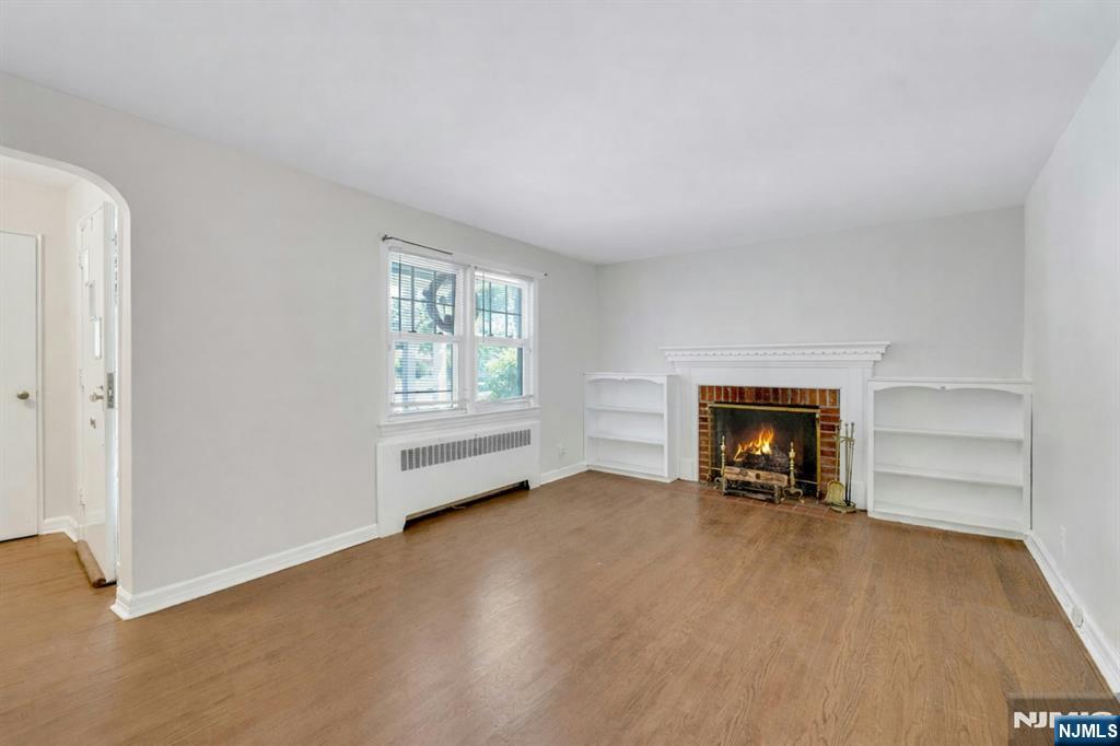 389 Bergen Boulevard