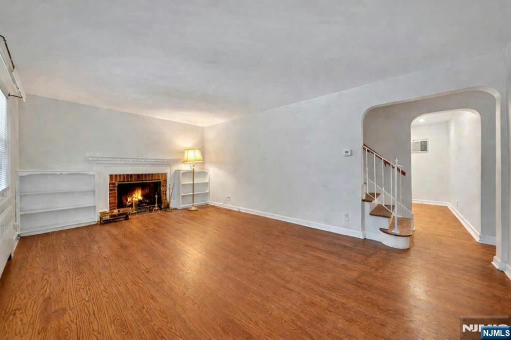389 Bergen Boulevard