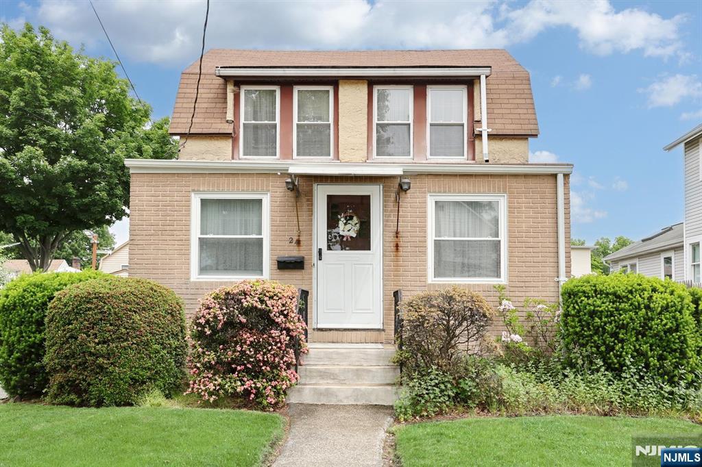 24 Erie Street - Photo 1