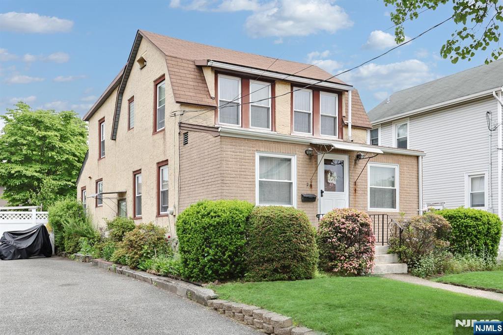 Homes for sale in Dumont, NJ | 24 Erie St, Dumont, NJ 07628 | MLS# 26020619