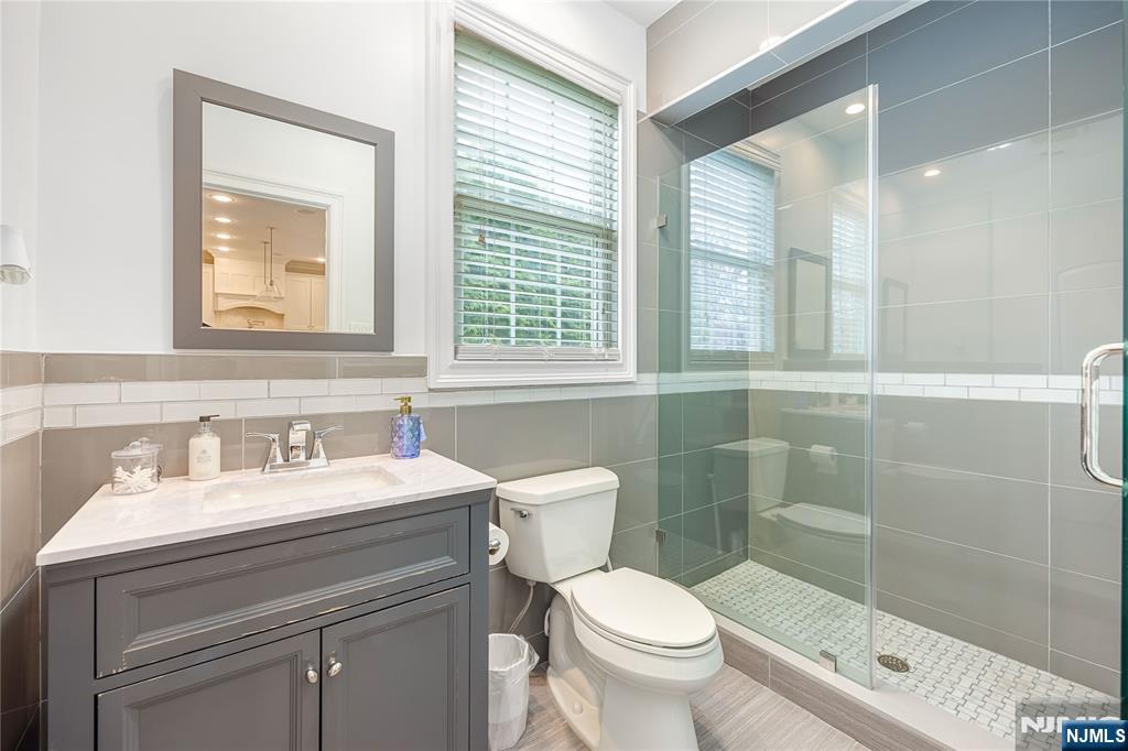 61 Roosevelt Street — photo 12