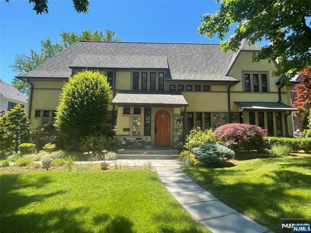 314 Winthrop Road - Photo 4