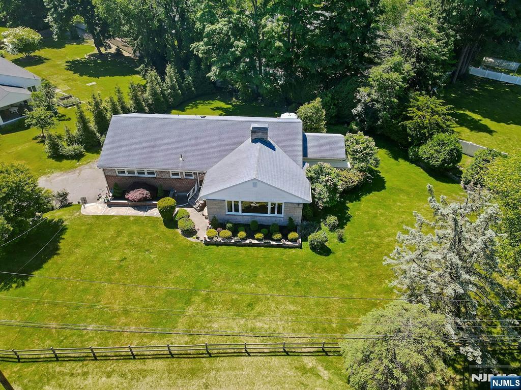 10 Shaw Road - Photo 3