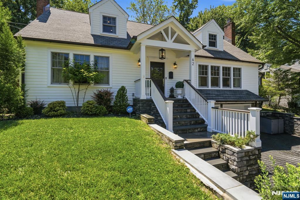 62 Jacobus Avenue