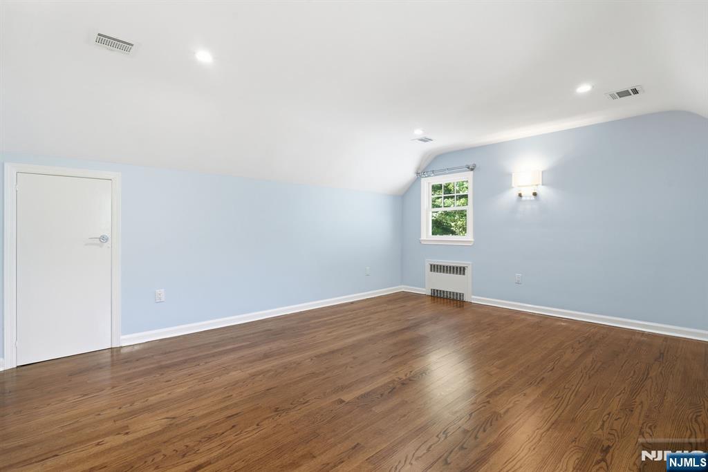 62 Jacobus Avenue