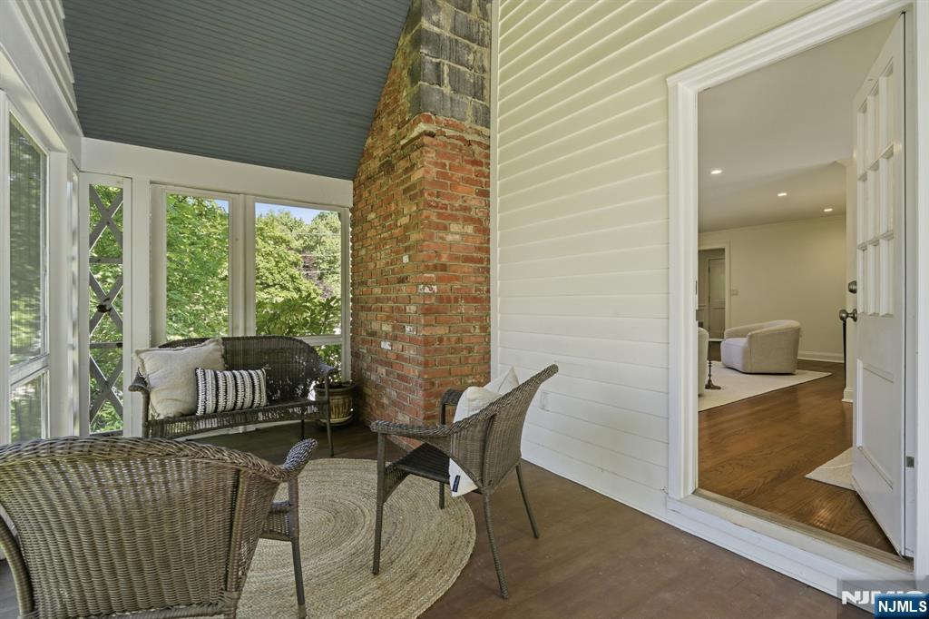 62 Jacobus Avenue