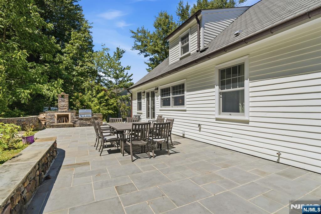 62 Jacobus Avenue