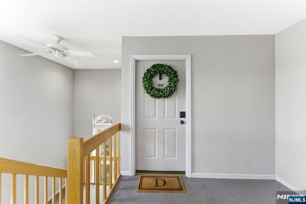 779 Riverside Ave #201, Lyndhurst, NJ 07071