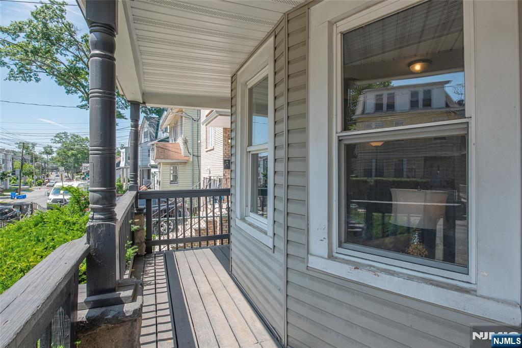 145 Alexander Street - Photo 3